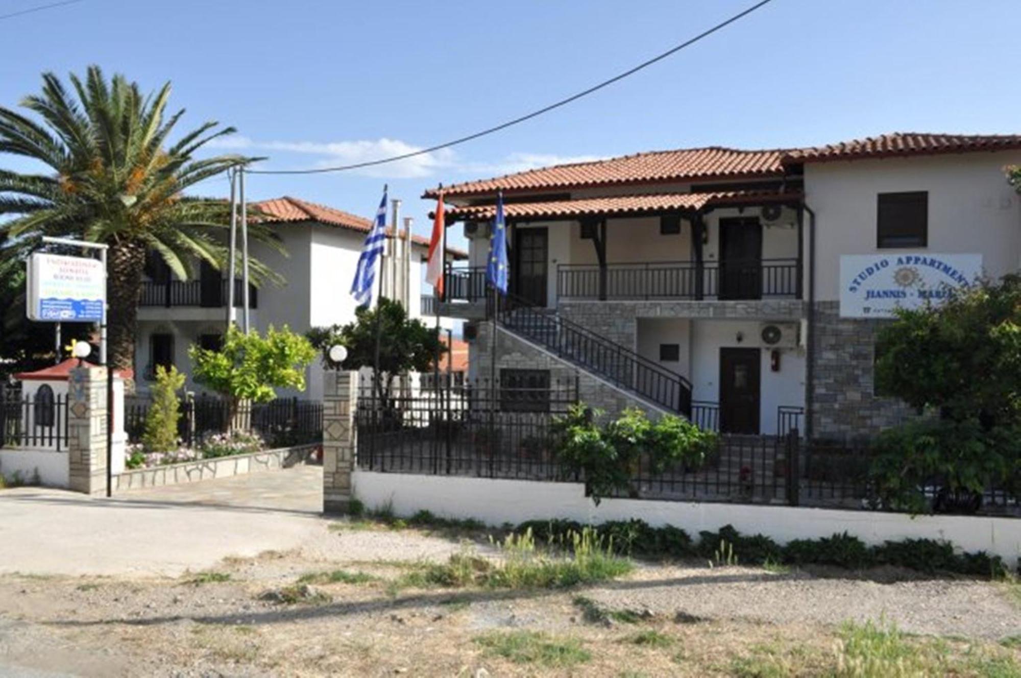 פסאקודיה Giannis Maria Apartments מראה חיצוני תמונה