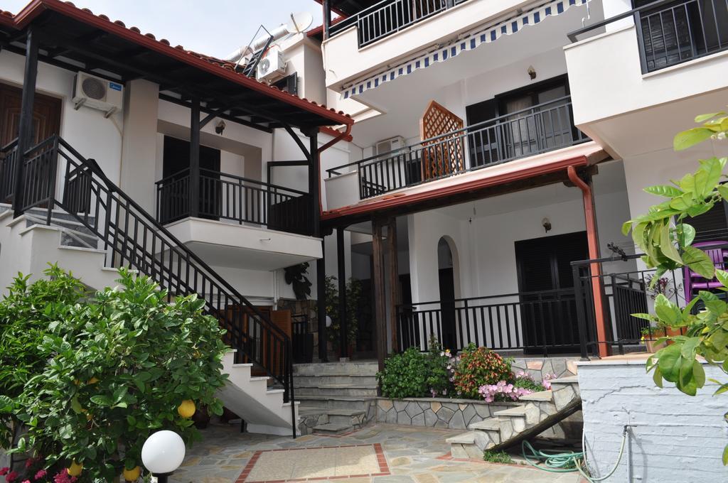 פסאקודיה Giannis Maria Apartments מראה חיצוני תמונה