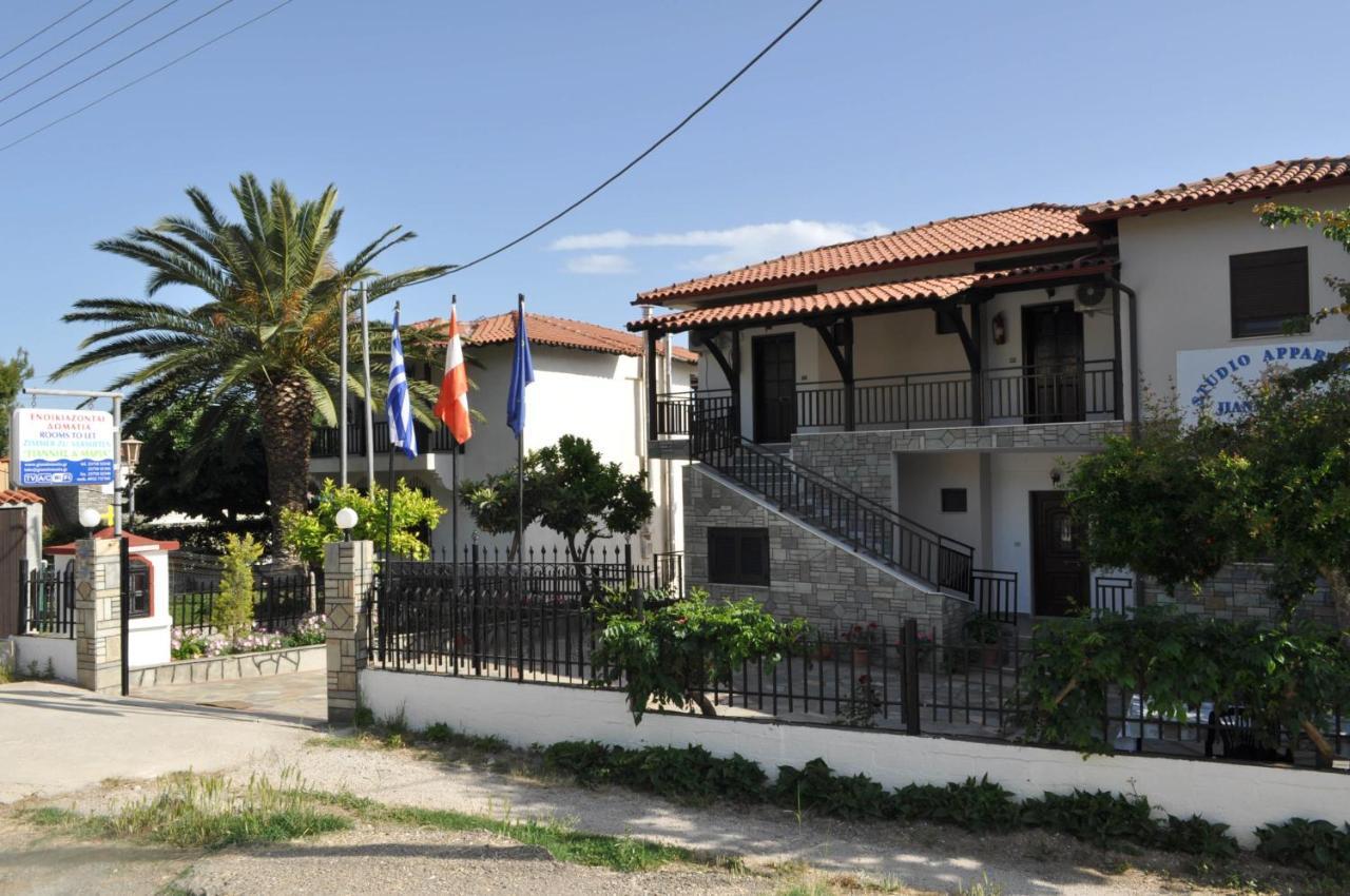 פסאקודיה Giannis Maria Apartments מראה חיצוני תמונה
